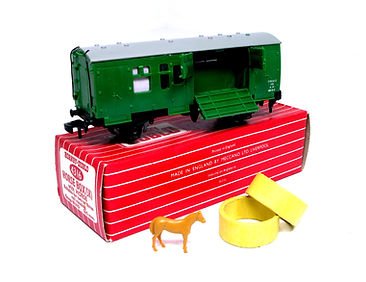 Hornby Dublo 2 Rail 4316 SR Horse Box New Unused.JPG