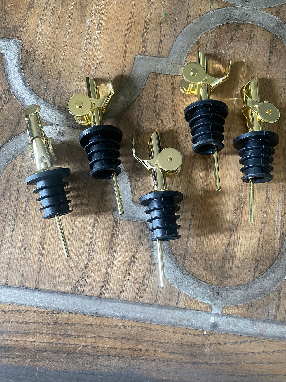 Thumbnail: Premium Oil Pourers