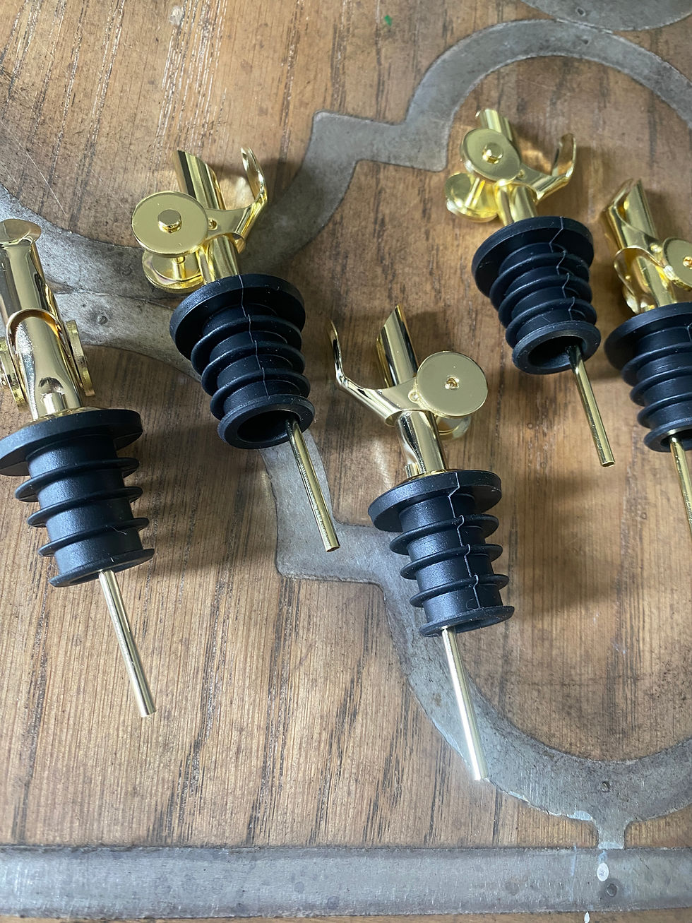 Thumbnail: Premium Oil Pourers