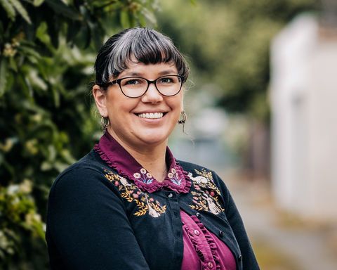 Wendy Stiles Photography Headshot Outdoors