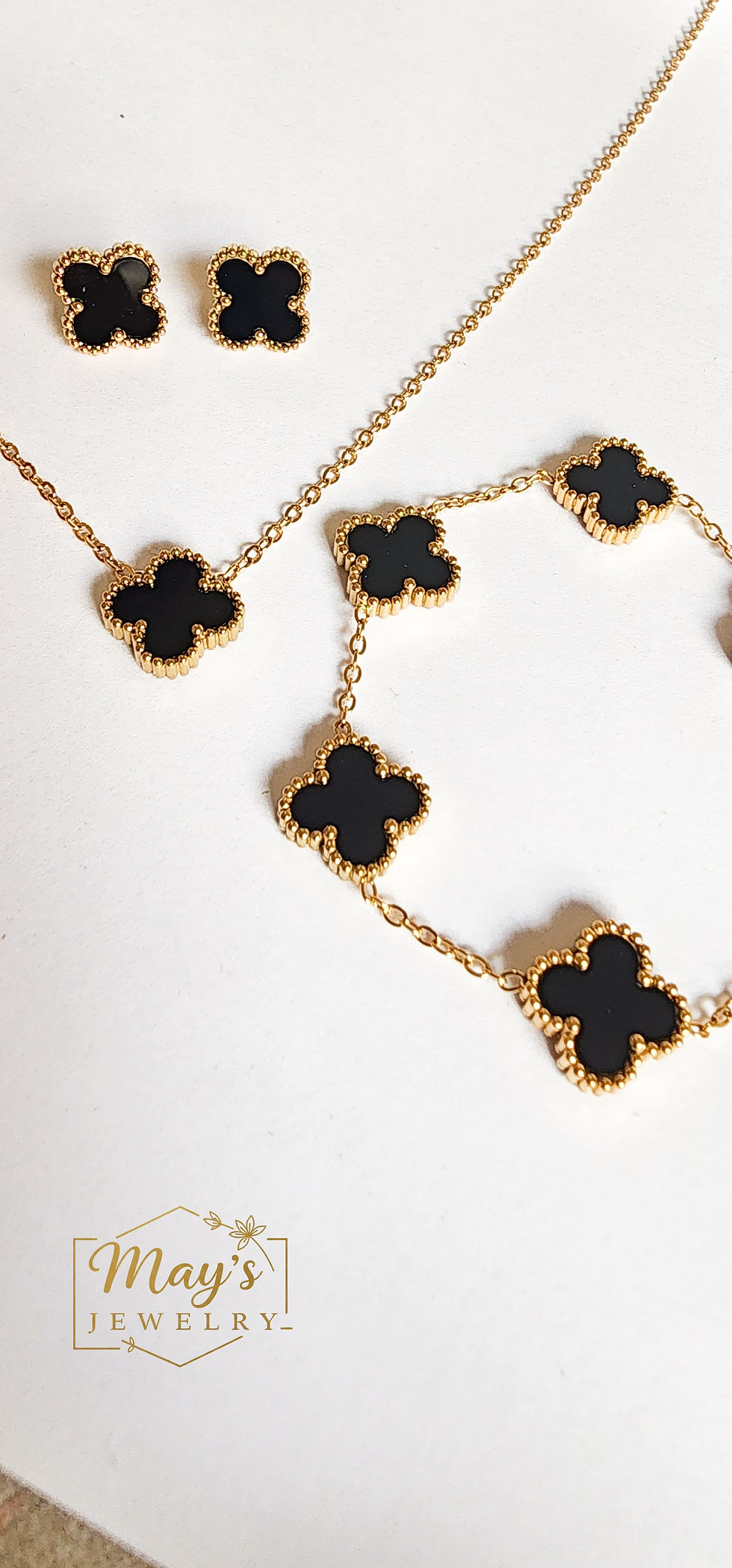 Coffret Chance & Élégance: Collier, Gourmette et Boucles d'Oreilles Trèfles Noir