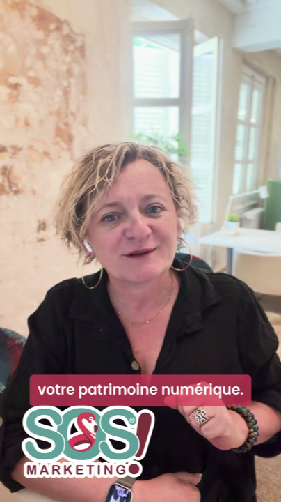 Maureen face caméra dans une vidéo SOS MARKETING sur le patrimoine numérique.