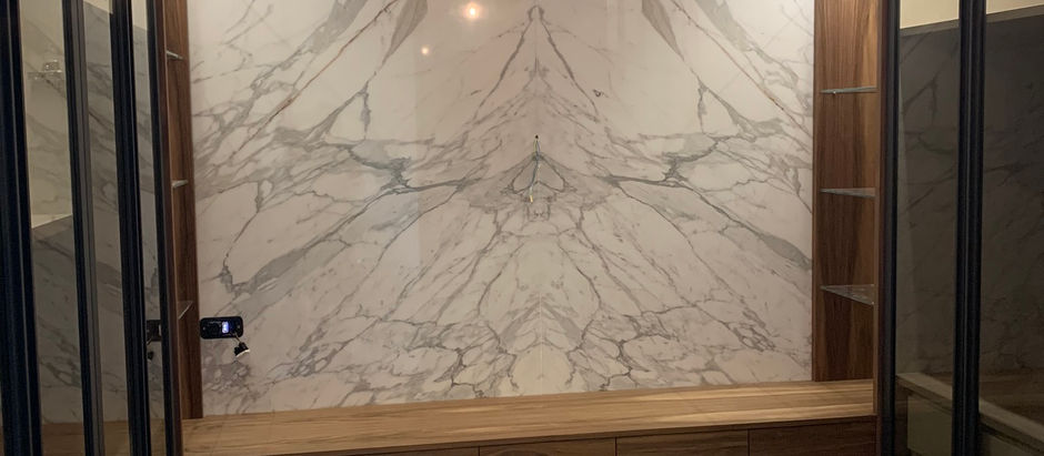 Rivestimeno pareti e bagni in una villa progettata dall'architetto Fatima Costa