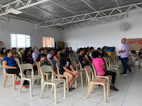 Cursos gratuitos de capacitação tecnológica acontecem em favelas