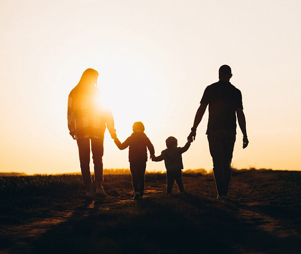 Familia por do sol