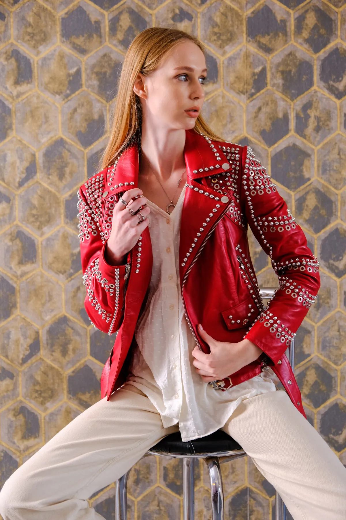 deri ceket ve elbise şık davet kombini