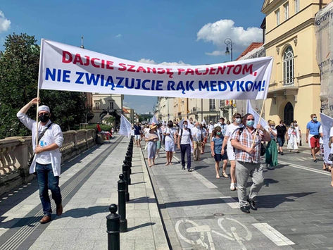 ,,Niemy protest” - Manifestacja Medyków Warszawa 8.08.2020
