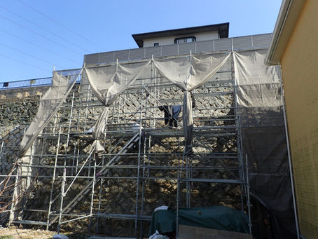 多段擁壁の石積接着補強