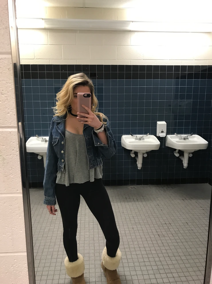 Lexy Silverstein, OOTD for February 6, 2018