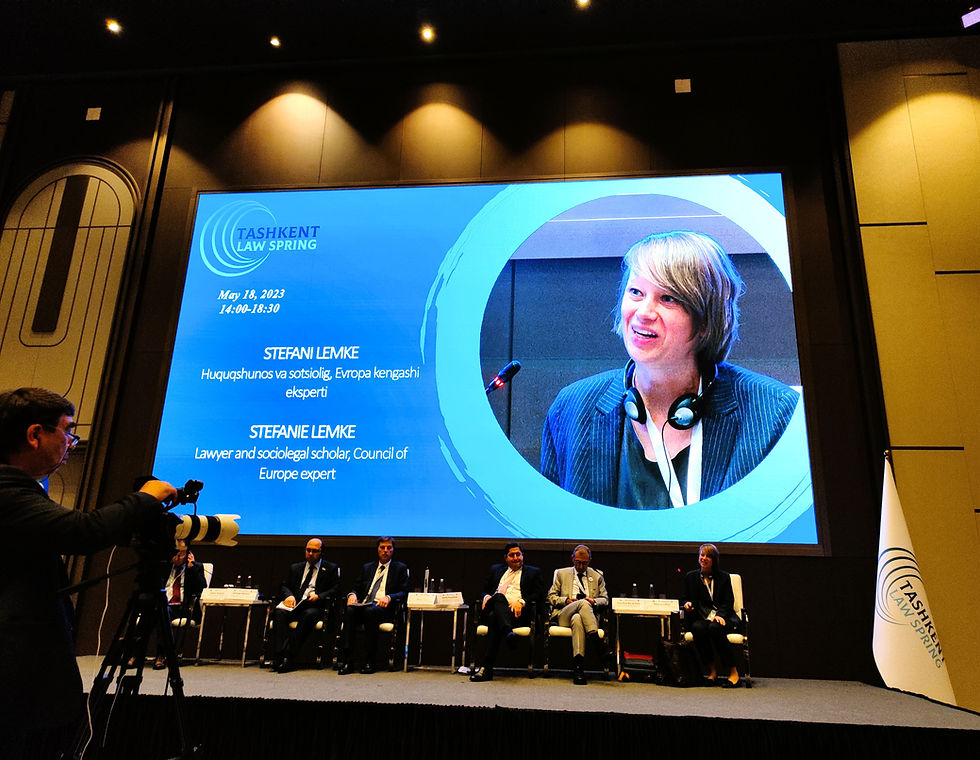 Stefanie Lemke giving a speech at Tashkent Law Spring Forum 2023.