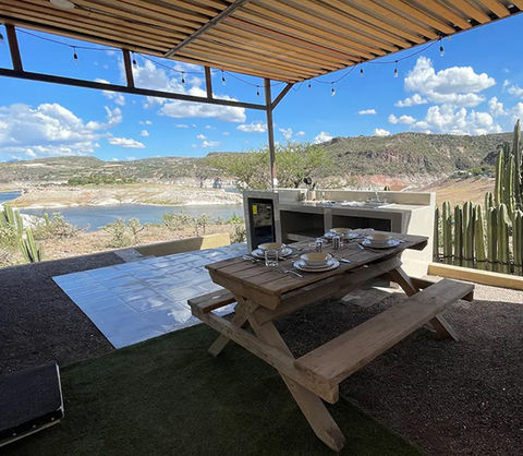 Ven a vivir la una experiencia nueva en el semidesierto ubicados en la presa de Zimapan en Querétaro !