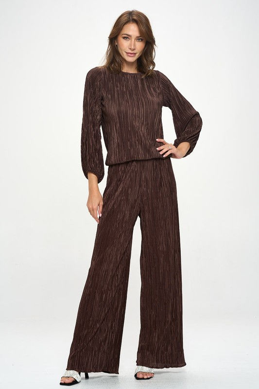 Thumbnail: Plisse Solid Round neck Top with 3/4 Sleeve