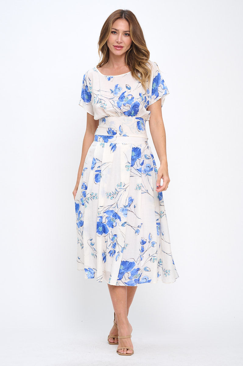 Thumbnail: Floral Print Short Sleeve Top with Smock Hem