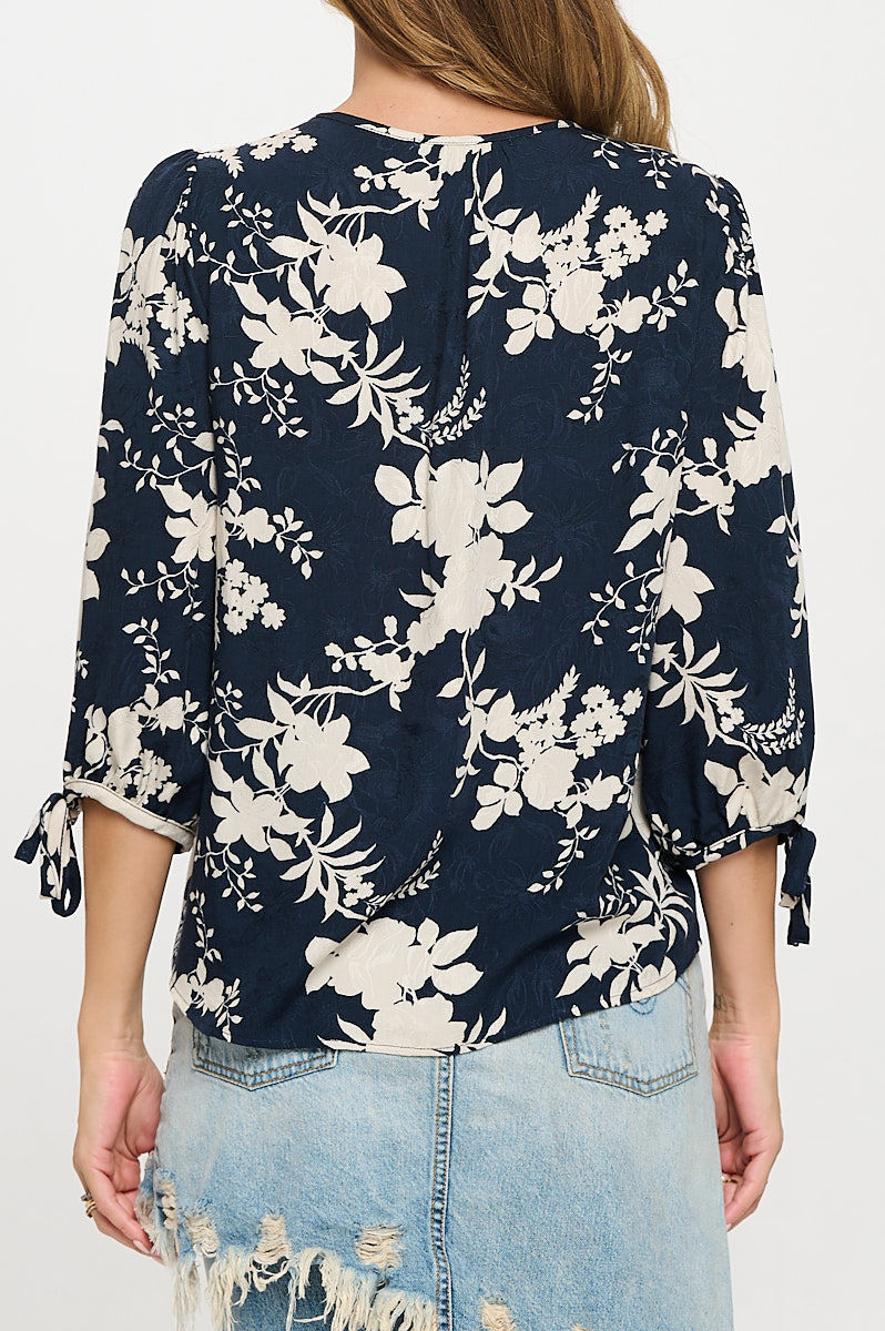 Thumbnail: Floral Print V neck 3/4 Sleeve Top with Tie