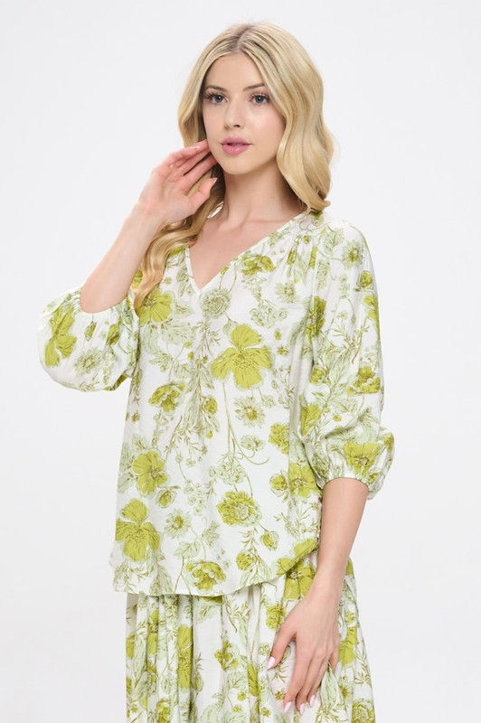 Thumbnail: Floral Print V neck 3/4 Sleeve Top