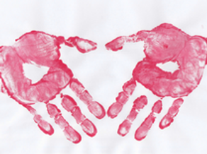 Logo Two Hands.png