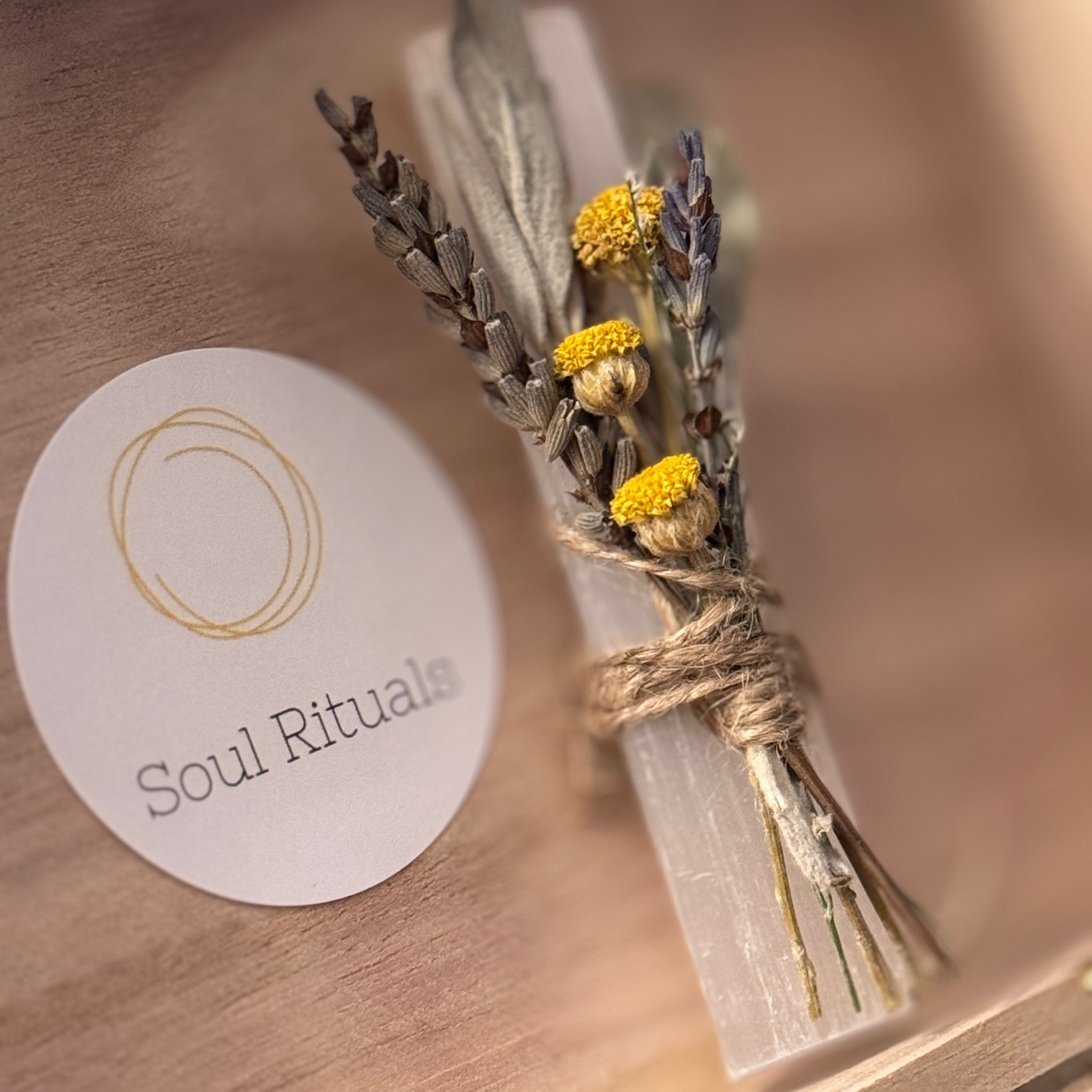 Decorative/Meditaton Selenite sticks with air dried flowers