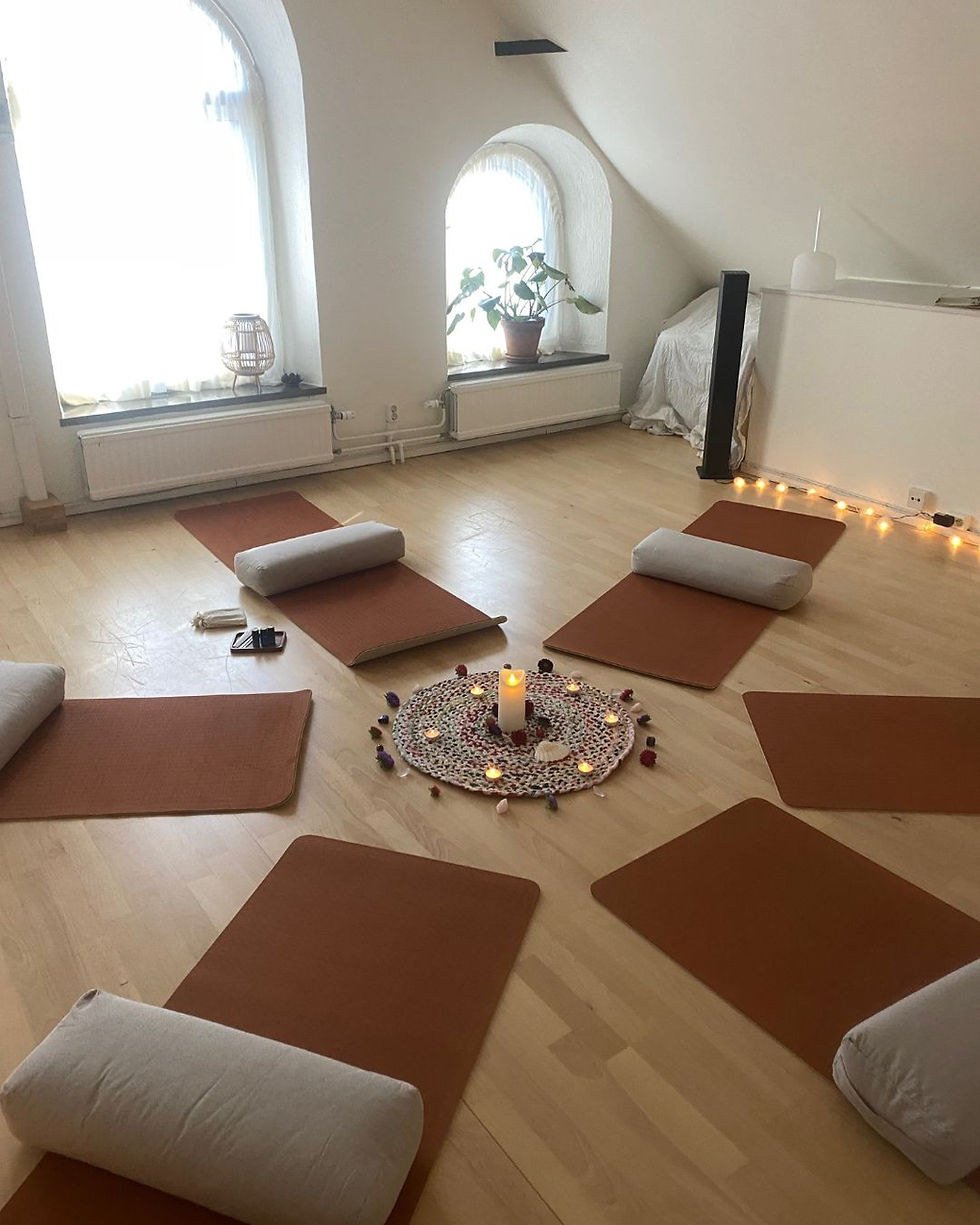 Women's Circle 🌸 Plants & Feminine Archetypes