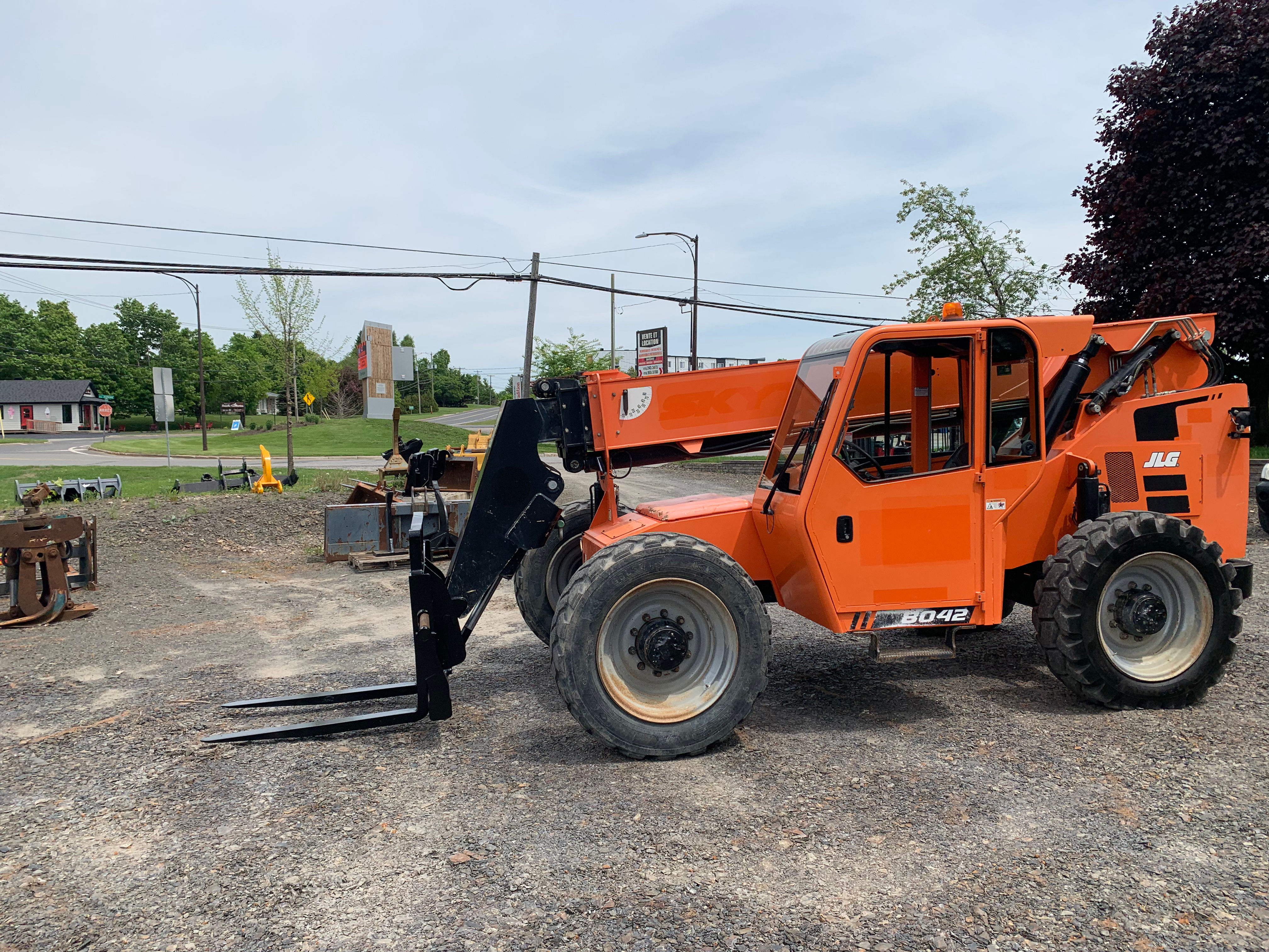 2018 SKYTRAK 8042