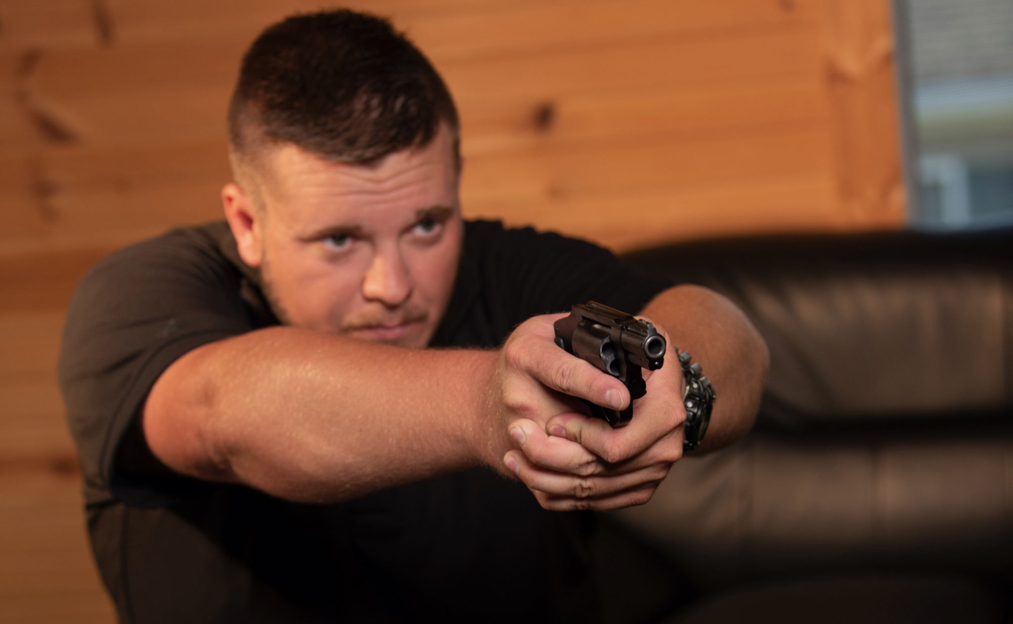 BACKUP GUN / POCKET PISTOL