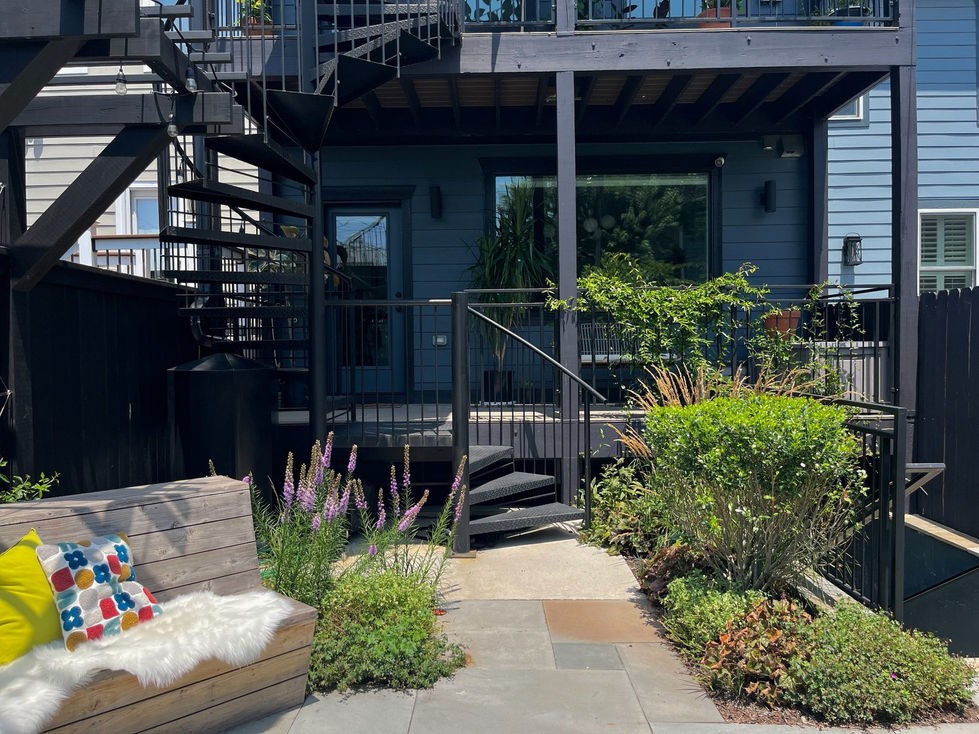spiral-stairs-garden-hill-east-dc-built-in-seating-planting-large.jpg