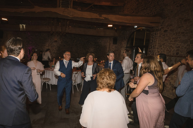 barn wedding photos