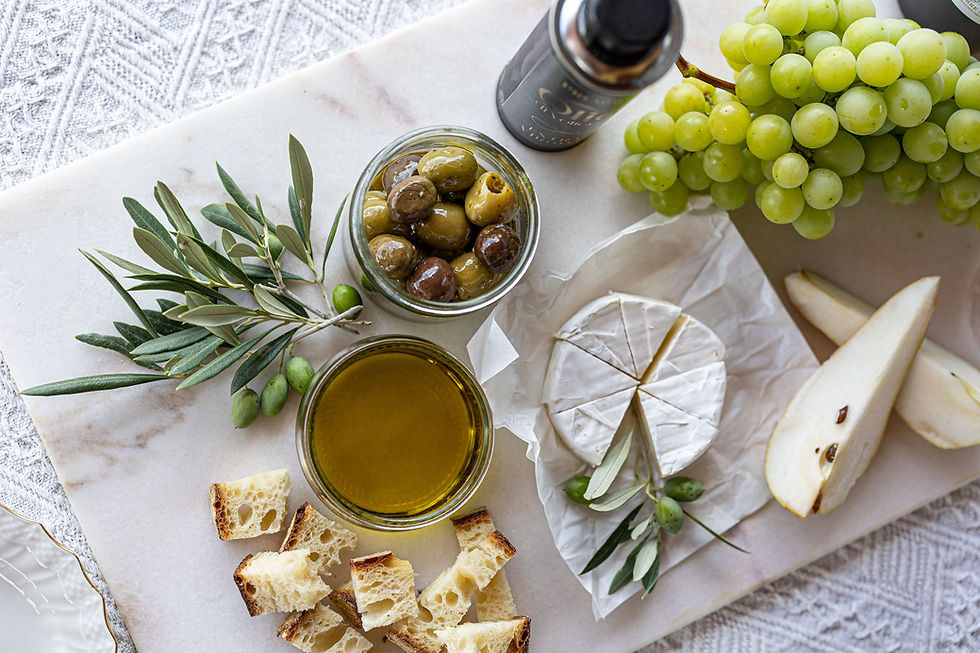 Olive&Brie Snack Board Picture Pexels (1).jpg