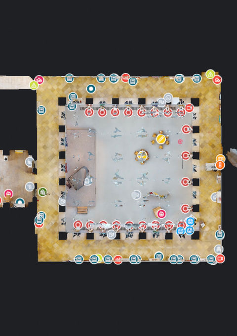 Draufsicht eines interaktiven 3D-Modells mit farbigen Markierungen.