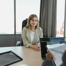 Candidate having an Interview. Image for beginner online ESL English lesson on Job Interviews