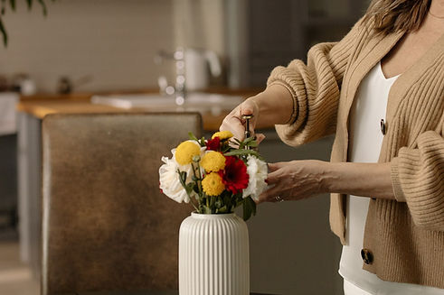 flowers-6518497_1280.jpg