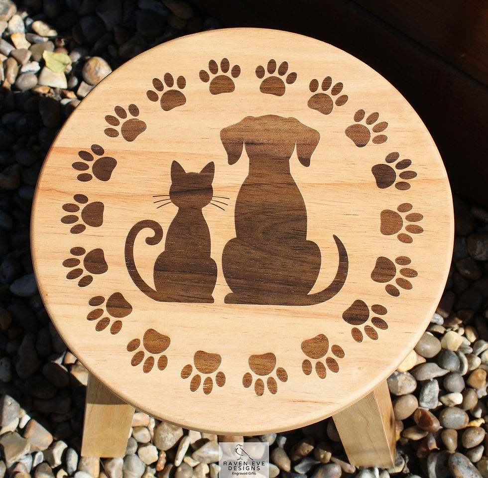 'Dog & Cat' Engraved Wooden Circular Stool