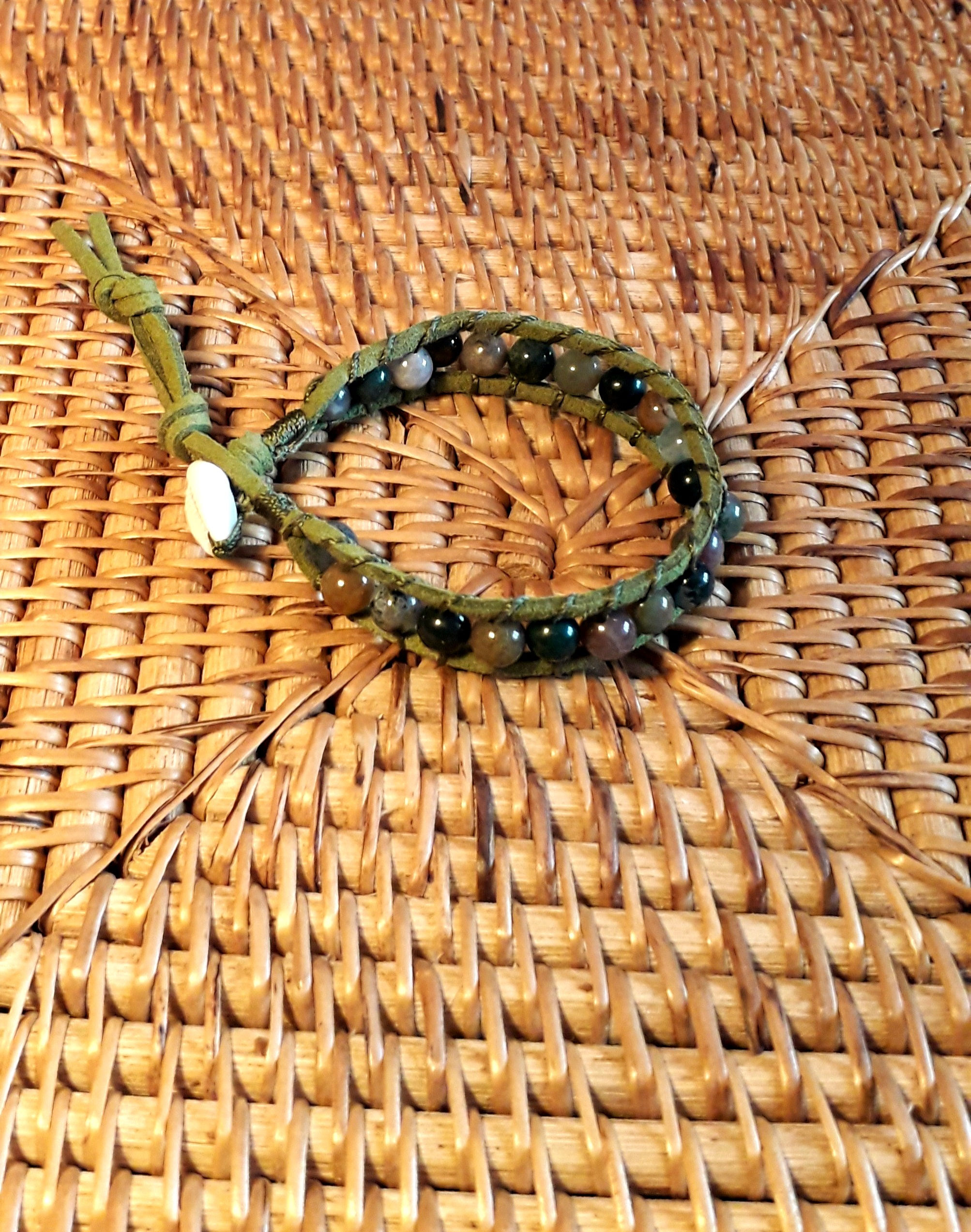 Vegan suede bracelet with Indian agate