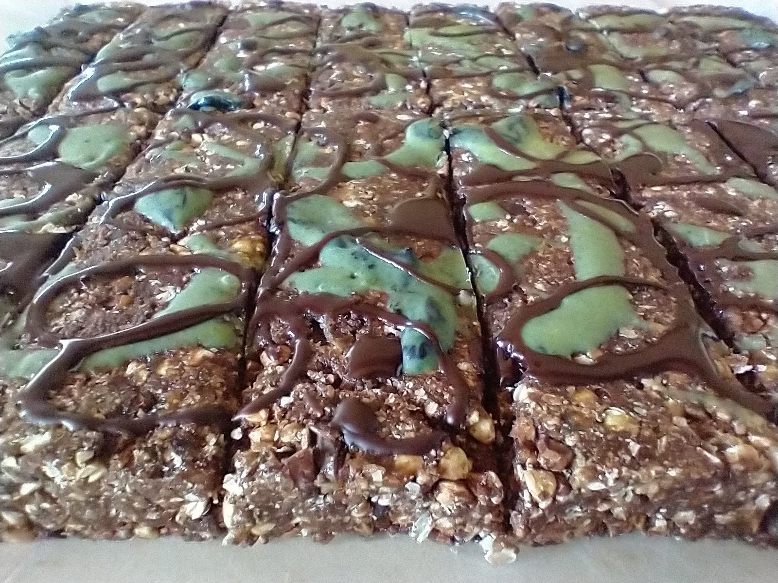 Superfood Mint Chocolate Bar