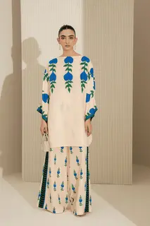 Lulusar Mansae Wide Leg Crepe Pants