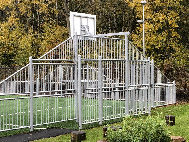 Miniaturbild: Voet- en basketbal wand L