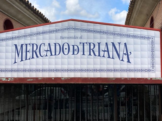 exterior sign of the Triana Market