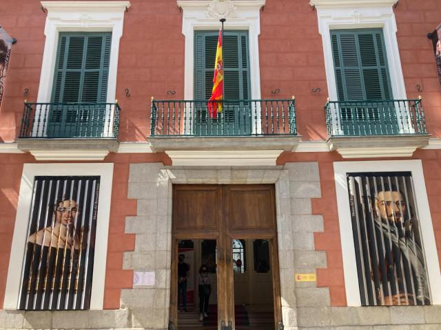 Entrance to the Romanticism museum 