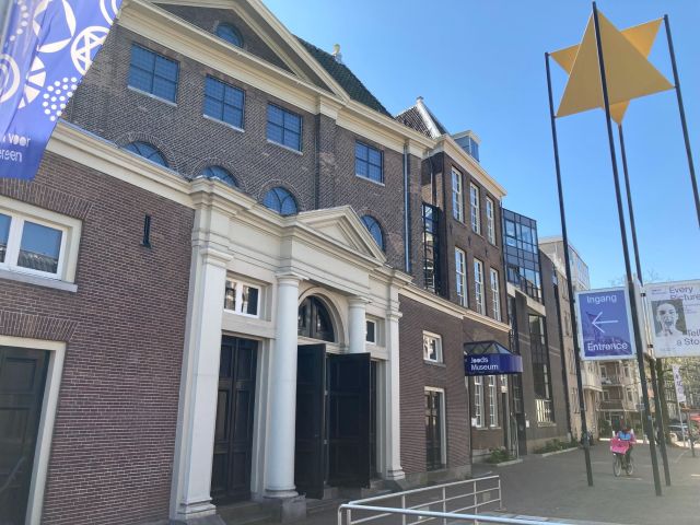 exterior of great synagogue