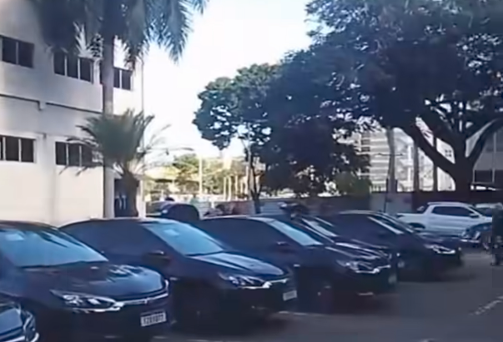 Mordomia: Câmara de Ipatinga gasta 2 milhões com aluguel de carros de luxo