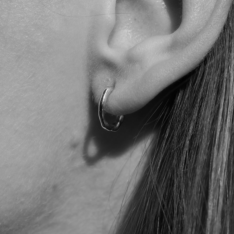 Thumbnail: SINGULAR earrings•gold 