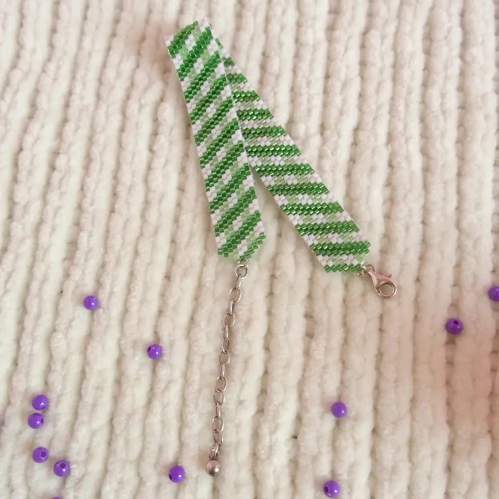 Miniature : Bracelet en perles de rocaille tissées et argent 925 motif vichy - vert