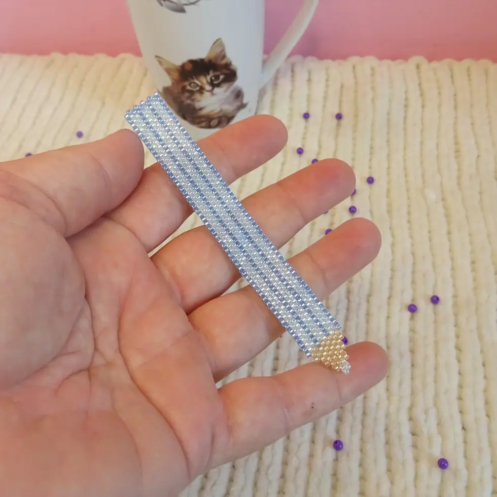 Miniature : Marque-page crayon bleu en perles de rocaille