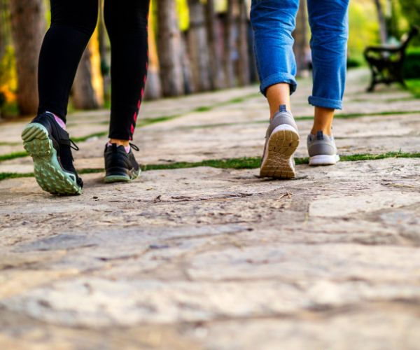 LivaFortis explores how walking can help prevent low back pain