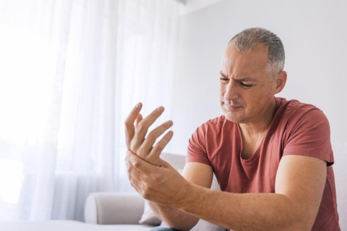 Weakness, numbness, or tingling in your arms, hands, in your groin, or going down your leg, can also be indications of severe low back pain.