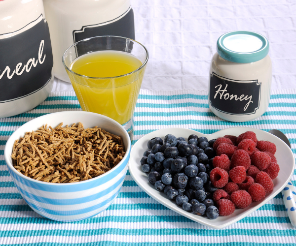 Eating a diet with lots of fiber and hydrating properly can prevent or help constipation.