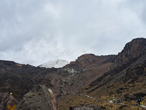 🥾❄️ El Espolón de Oro: Un ascenso en manos de Dios.