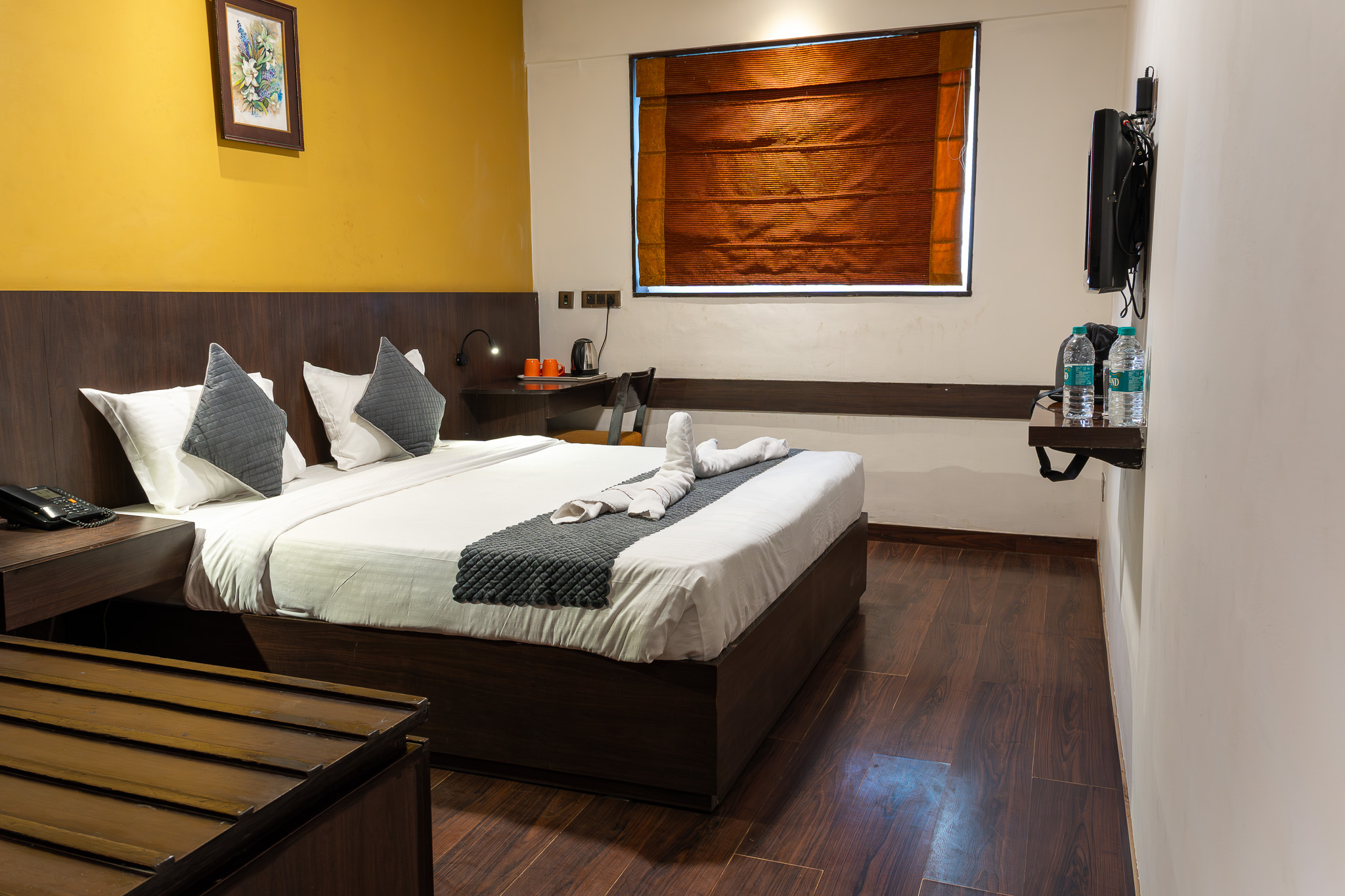 Executive King Bed