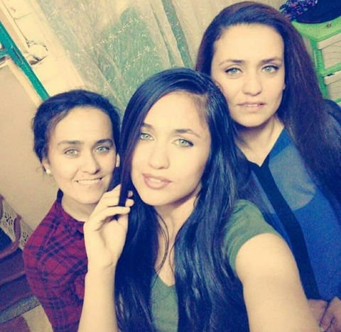 3 SISTERS.jpeg