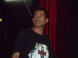 Luis olhos vermelhos.jpg