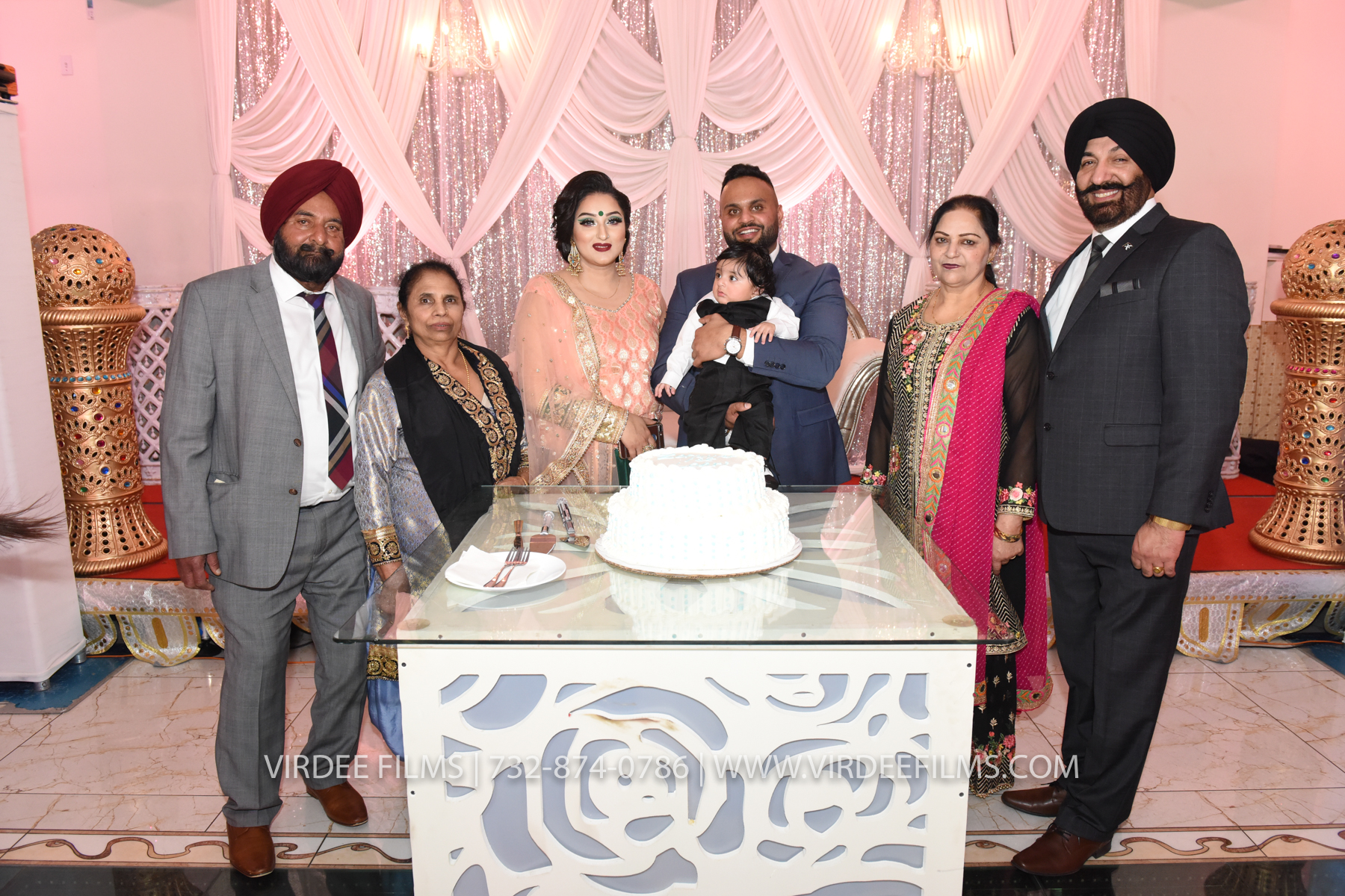 ZORA LOHRI (407)
